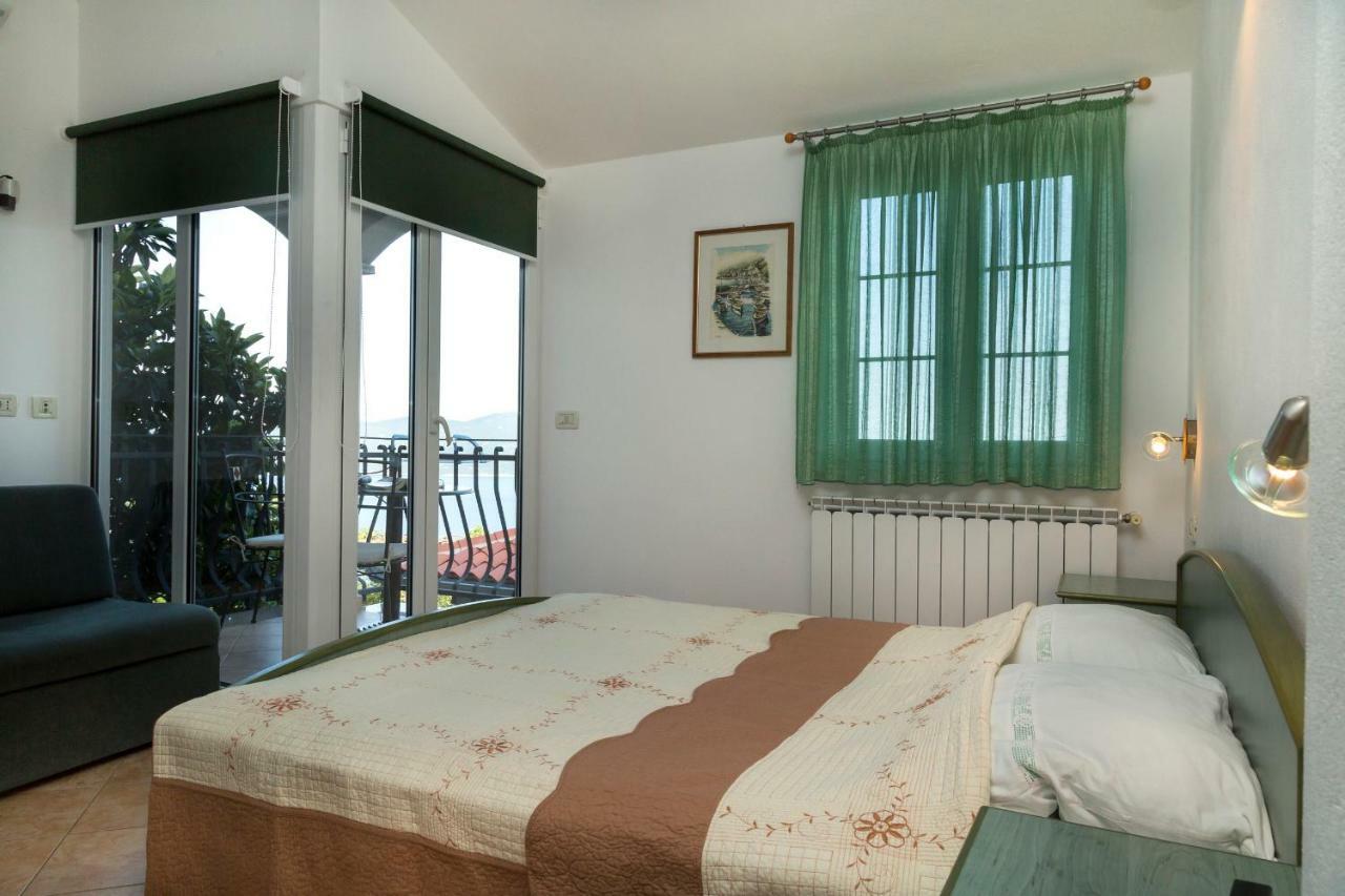 Apartments Tinka Brseč Extérieur photo