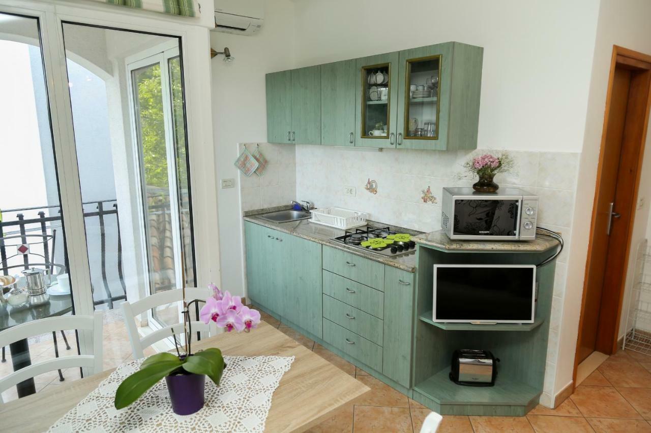 Apartments Tinka Brseč Extérieur photo