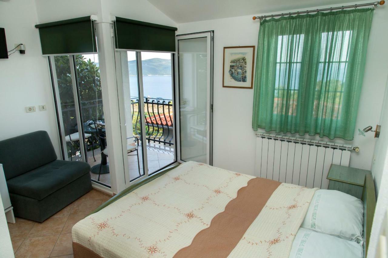 Apartments Tinka Brseč Extérieur photo